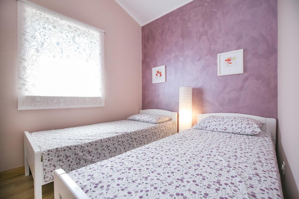 Apartment Gino Ravni Quarto foto